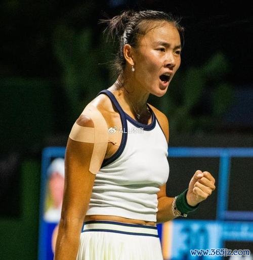 IW-袁悦2-0击败郑钦文 首胜Top10携7连胜进32强