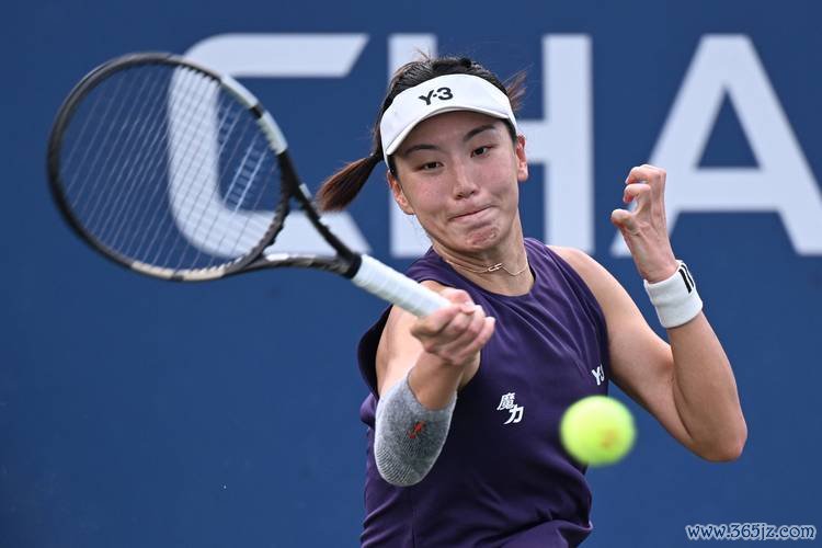 IW赛-王欣瑜全场仅得5局 不敌梅尔滕斯次轮止步