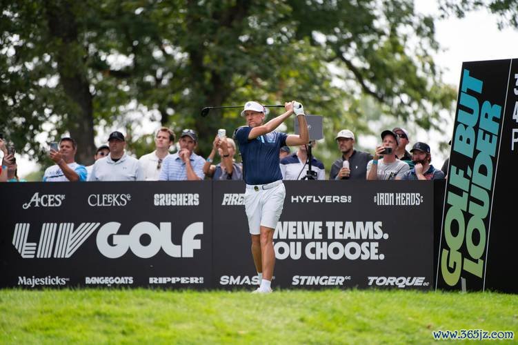 LIV高尔夫球星领衔新加坡公开赛 中国内地7人出战