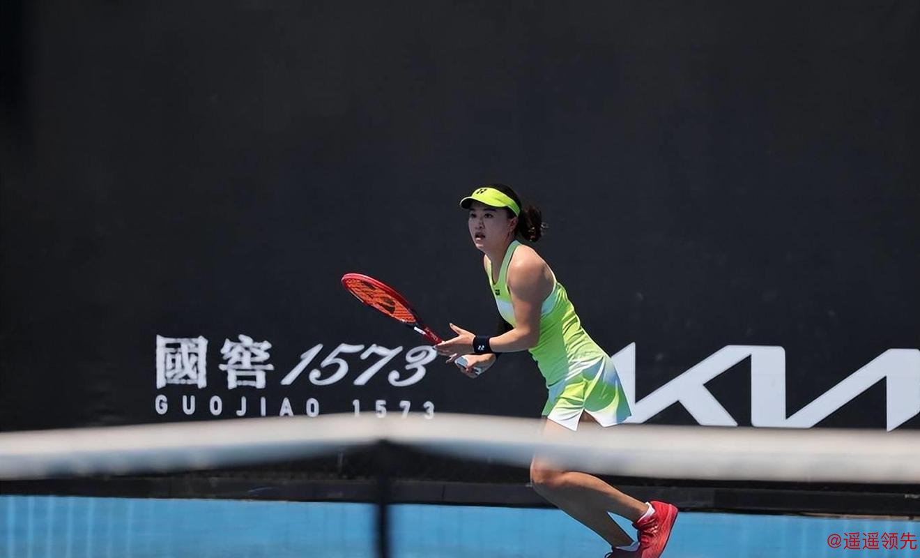 从1-4到6-4！31岁朱琳从世界493位杀回，澳网再现“神剧本”