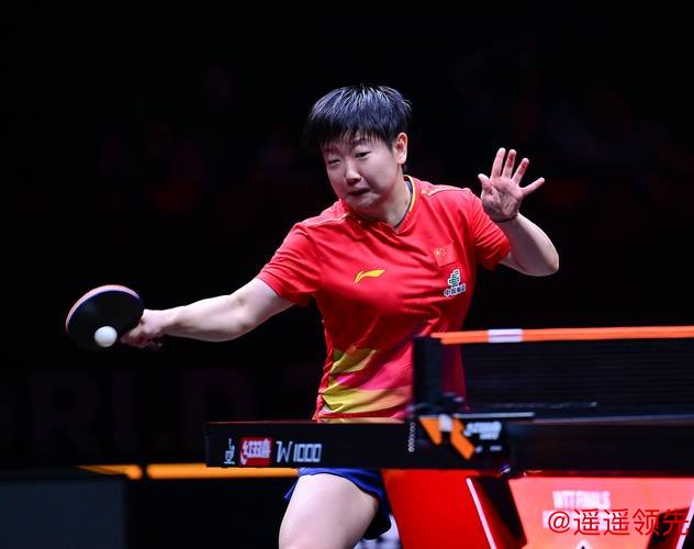 女子总决赛孙颖莎横扫过关 陈梦双线作战晋级四强